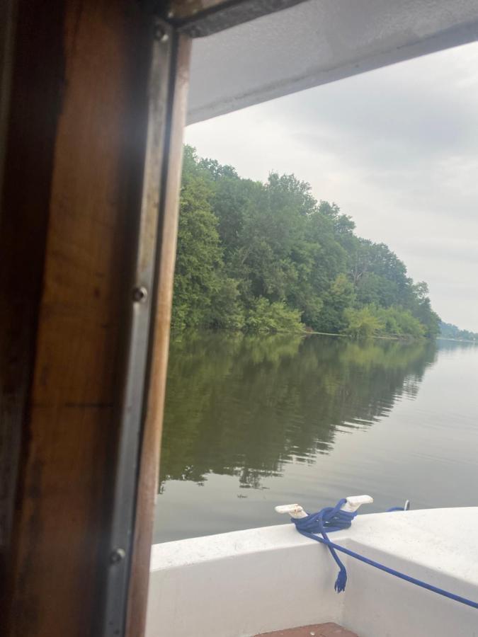 Zouw Hausboat Zakotven -Pouze Ubytovani Роудніце-над-Лабем Екстер'єр фото