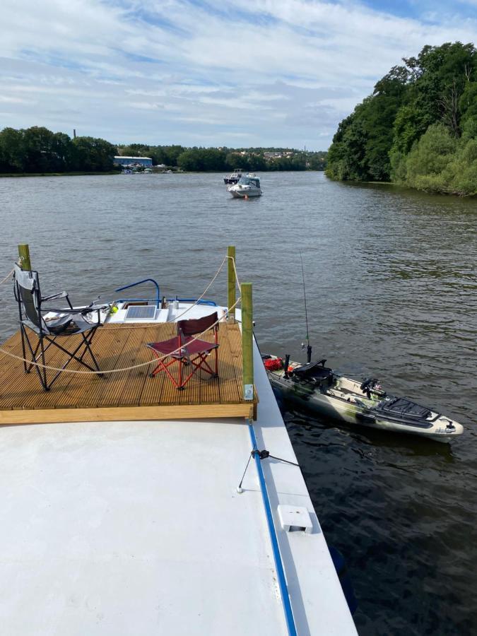 Zouw Hausboat Zakotven -Pouze Ubytovani Роудніце-над-Лабем Екстер'єр фото