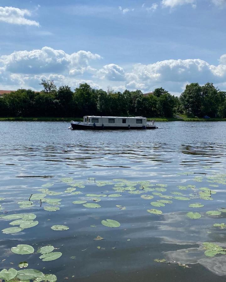 Zouw Hausboat Zakotven -Pouze Ubytovani Роудніце-над-Лабем Екстер'єр фото