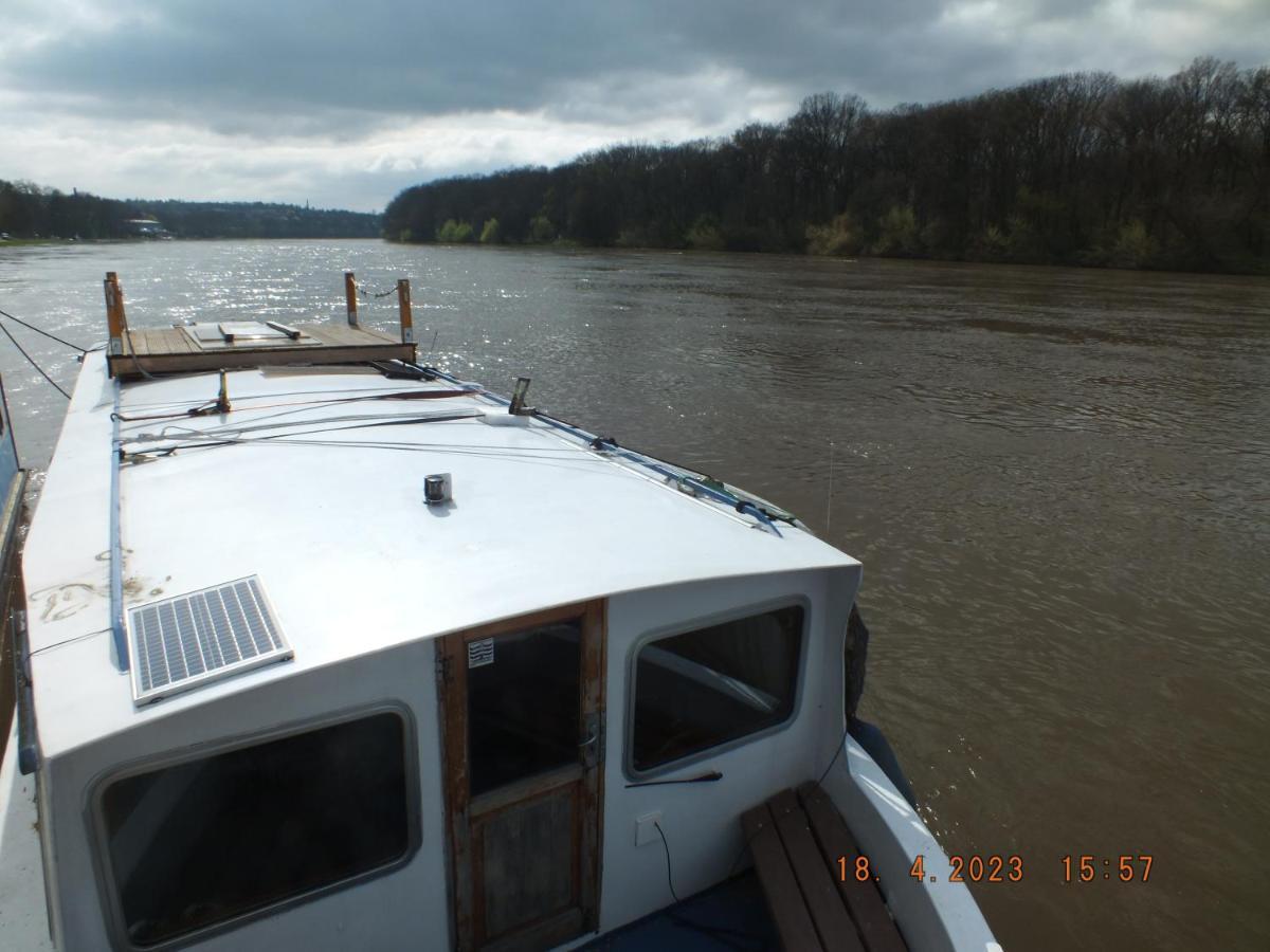 Zouw Hausboat Zakotven -Pouze Ubytovani Роудніце-над-Лабем Екстер'єр фото