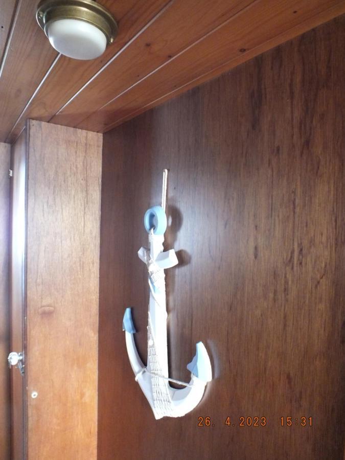 Zouw Hausboat Zakotven -Pouze Ubytovani Роудніце-над-Лабем Екстер'єр фото