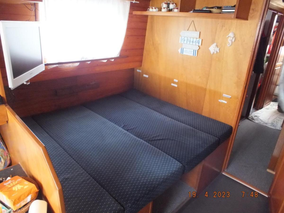 Zouw Hausboat Zakotven -Pouze Ubytovani Роудніце-над-Лабем Екстер'єр фото